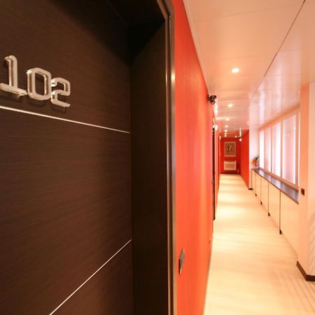 Guest House Residence Messina Bagian luar foto
