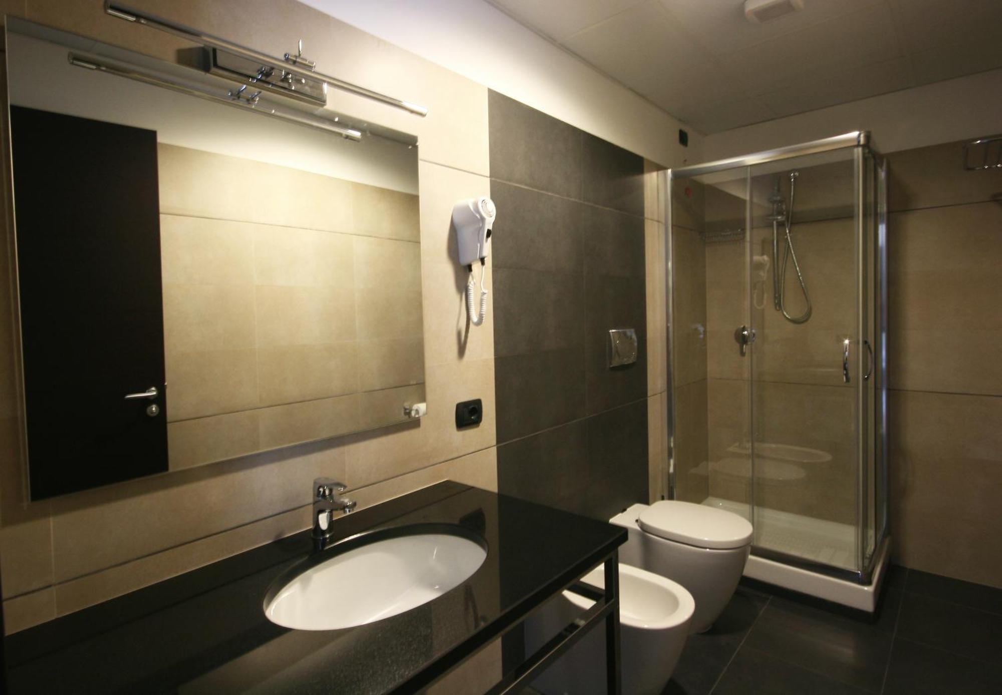 Guest House Residence Messina Bagian luar foto