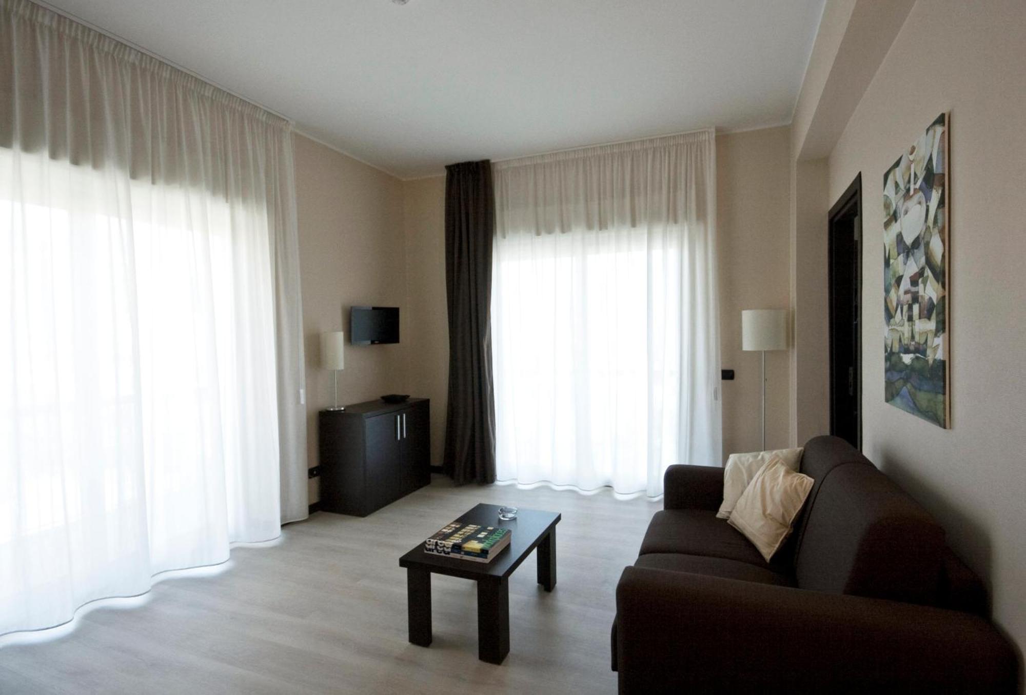 Guest House Residence Messina Bagian luar foto
