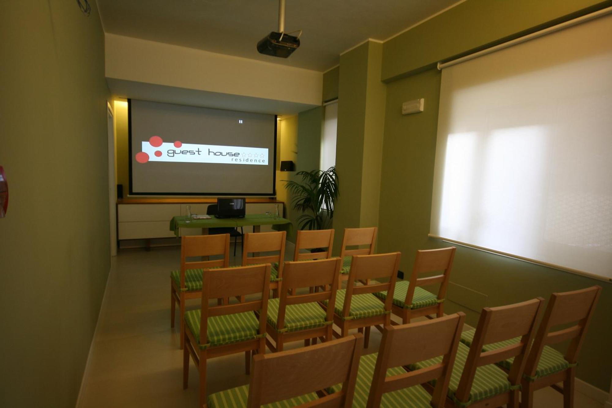 Guest House Residence Messina Bagian luar foto