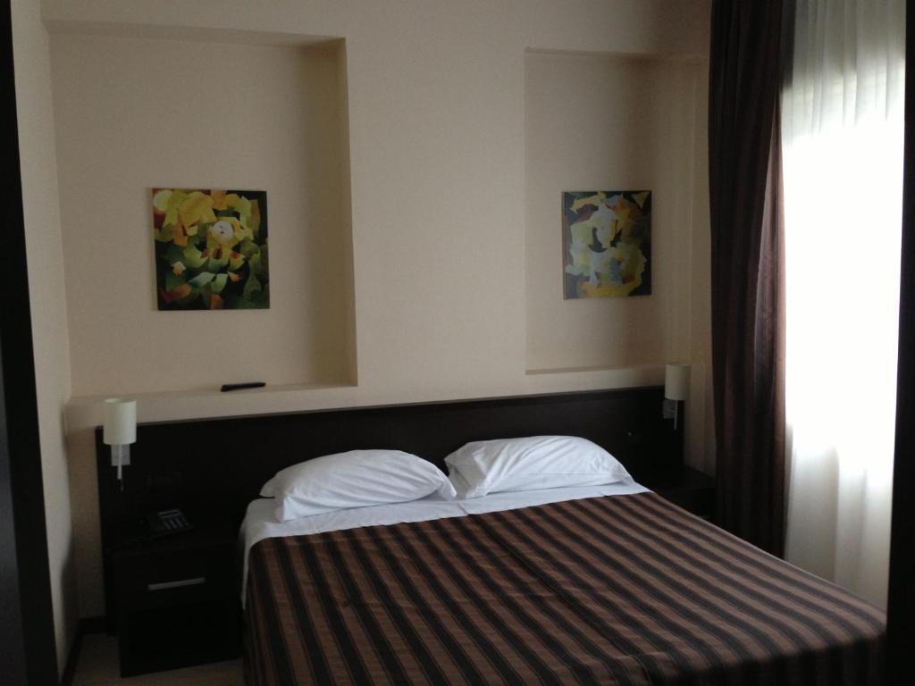 Guest House Residence Messina Ruang foto